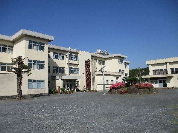 築上町立下城井小学校の画像