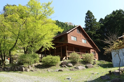 築上町牧の原キャンプ場（大型バンガロー）の画像