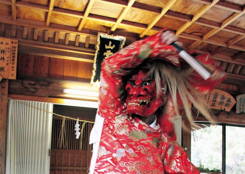寒田神楽(アメニティガイドブック使用分).jpg