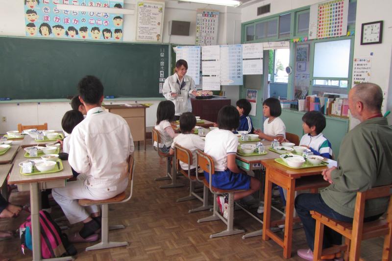 交流給食会