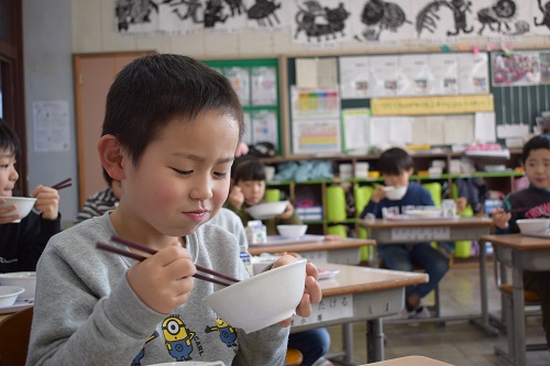 学校給食